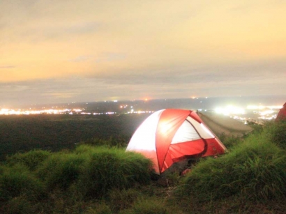 Indahnya Pemandangan Malam di Bukit Besar Kabupaten Lahat