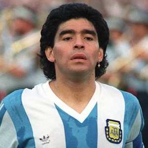 Kisah Ketenaran dan Pengucilan Diri Maradona