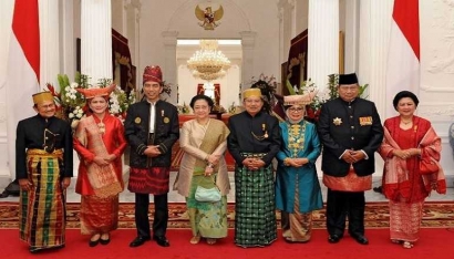 Beda Orientasi Kuasa Politik Oposisi dan Jokowi