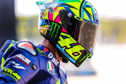 Andrea Dovizioso Kalahkan Valentino Rossi di MotoGP Silverstone