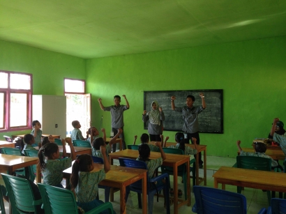 Program Pendidikan dan Kesehatan Tim ENJ Bali 2017 di Desa Macang Tanggar