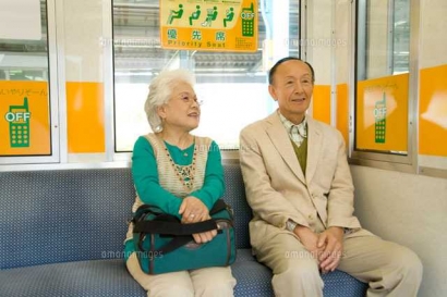 Alasan Lansia di Jepang Menolak Duduk di Kereta