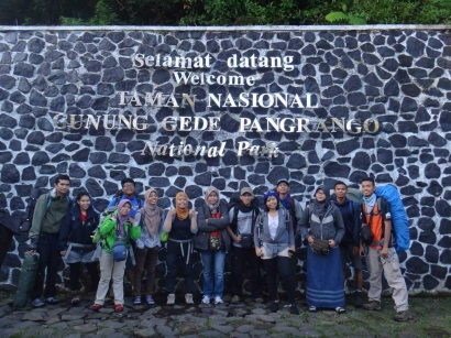 Kisah Misteri Pendakian Gunung Pangrango