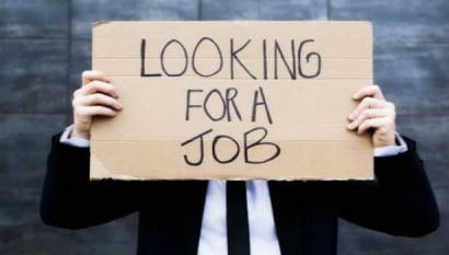Banyak Sarjana Menganggur, Apa dan Siapa yang Salah?