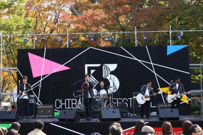 Saat Penyanyi Korea Nyanyikan "Bukan Rayuan Gombal" di Jepang
