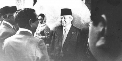 Apakah Soeharto Layak Menjadi Pahlawan Nasional?