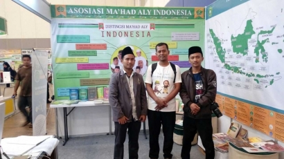Pesantren, Santri dan Corak Keislaman Indonesia