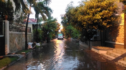 Surabaya Hujan Deras, Sutorejo Banjir