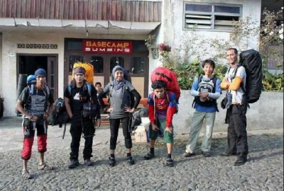 Catatan Sebuah Perjalanan: Pendakian Gunung Sumbing