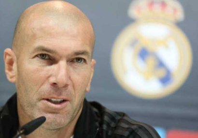 Ronaldo Dapat Acungan Jempol dari Zidane