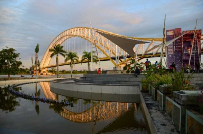 Bermain ke Jembatan Kota Raja-raja di Kalimantan Timur