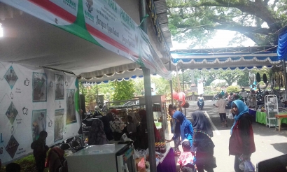 "Semut-semut Ekonomi" di Balik Pasar Raya Baznas 2017