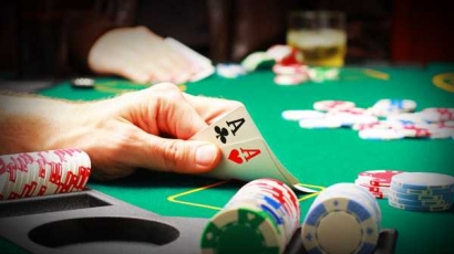 Poker, Strategi dan Investasi