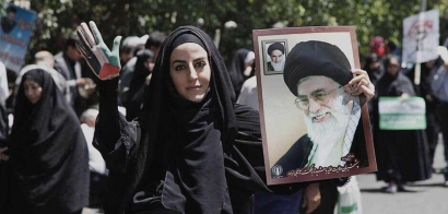 Protes Iran dan Salah Tingkah Timur Tengah