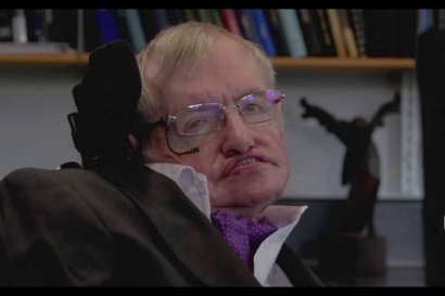Ulang Tahun Ke-76, Bagaimana Stephen Hawking Hidup Lama dengan ALS?