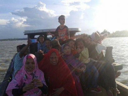 Bersama Guru "Berlayar" Asik di Tanjung Balai