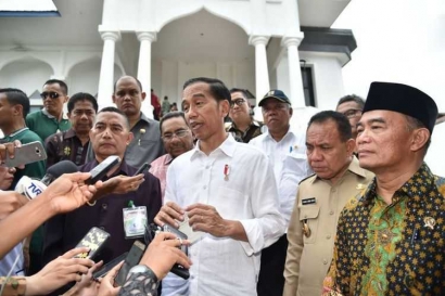 Isu "Reshuffle" Merebak, Jokowi Berkantor di Istana Bogor