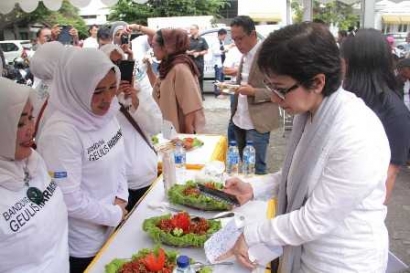 Perpaduan Geulis dan Harmonis dalam Sepiring Jengkol