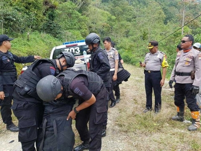 Tim Penjinak Bom Amankan Mortir Tua di Latimojong Luwu
