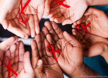 Epidemi HIV adalah Ancaman Serius bagi Kehidupan Suku-suku Asli di Indonesia