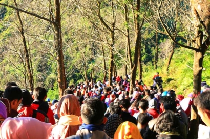 Pendaki Indonesia, "Hiking or Dirting"?