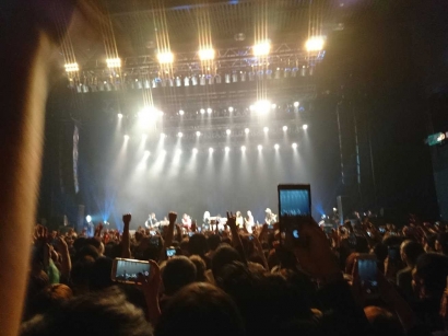 Melihat Konser Paramore di Tokyo dari Dekat