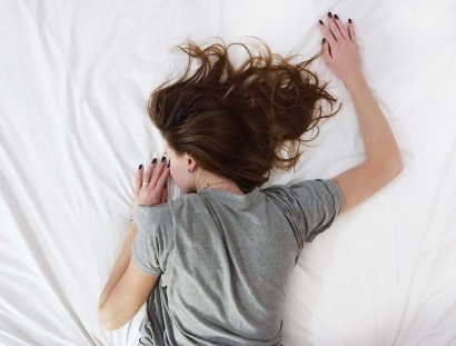 Dari Diabetes hingga Kematian, Ini 6 Bahaya Tidur Terlalu Lama