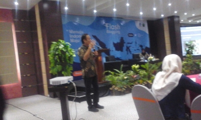 Flash Blogging Kementrian Kominfo Hadir di Kota Malang