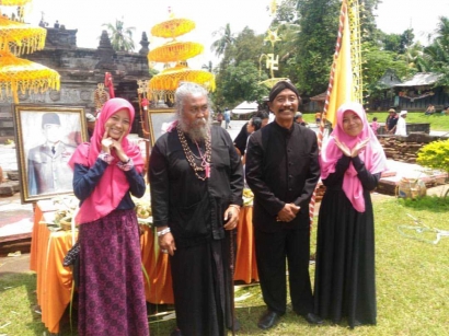 Candi Penataran, Saksi Bisu Akurnya Umat Antar Agama di Indonesia