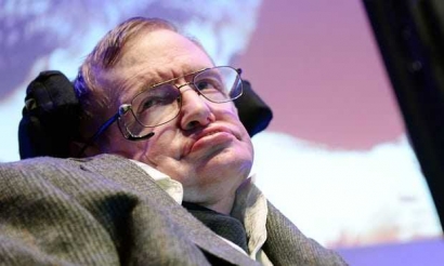 Stephen Hawking Telah Berpulang 
