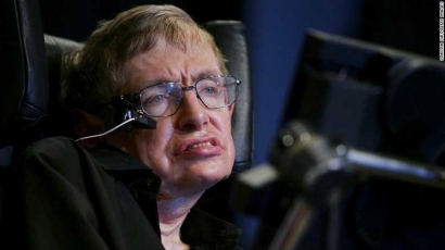 Obituari Stephen Hawking dan Perjuangannya Menentang Perang