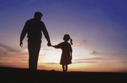Mengapa Hubungan antara Ayah dan Anak Perempuan Harus Dekat?