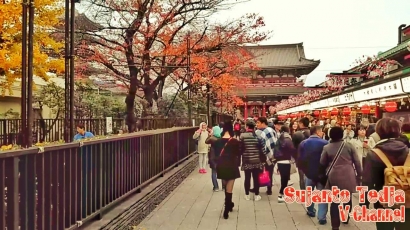 Ada Apa di Dua Gerbang Asakusa Temple di Tokyo?