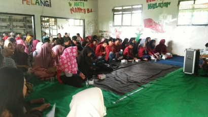 Lawan hoaks, BEM Fakultas Hukum Ubhara Mengadakan Seminar di Rumah Pelangi Bekasi