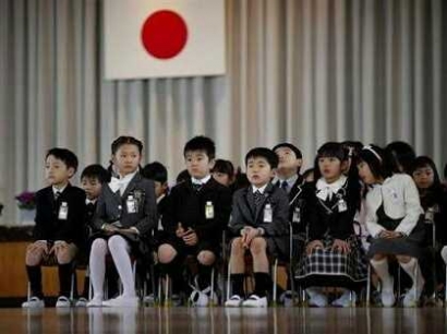 Membandingkan Persyaratan Masuk SD di Jepang dengan Menjadi Pejabat di Indonesia