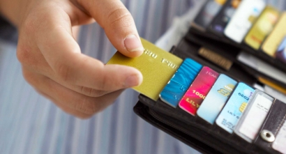 Meski Dilarang, Konsumen Masih Dikenakan "Surcharge" Saat Gesek Kartu Kredit