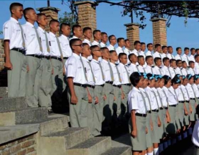 Mencari SMA Favorit yang Terjangkau di Kepulauan Riau
