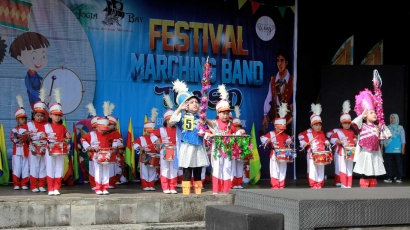 Meriah, Festival "Marching Band" di Jogja Bay