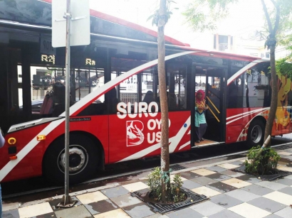 "Suroboyo Bus" Hadir untuk Mengurangi Sampah dan Kemacetan di Kota Surabaya