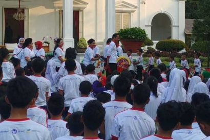 "Siapa Nama Ibu Menko PMK?", Jawaban Anak Perempuan Ini Bikin Jokowi 'Ngakak'