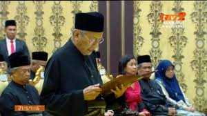 Mahathir Mohamad Dilantik Sebagai PM ke-7 Malaysia