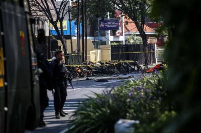 Menebak "Pesan" Perbuatan Jahanam di Surabaya