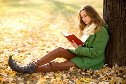 Membaca Novel Lebih Menguntungkan daripada "Menonton Novel"