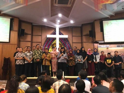 Doa Lintas Iman di GKI Diponegoro, Teror Bom yang Justru Semakin Membangkitkan Semangat Solidaritas