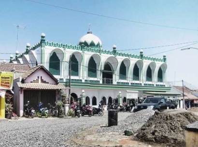 Mengunjungi Masjid Favorit, Jami Al Mubarok