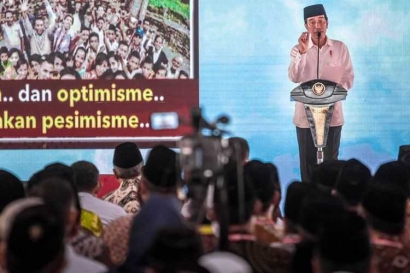 Dituduh Anak Pengusaha Singapura, Jokowi Jawab "Saya Anak Kampung"