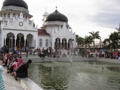 Jangan Bicara Aceh jika Belum Singgahi Masjid Raya Baiturrahman