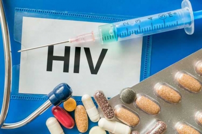 Sosialisasi HIV/AIDS kepada Pelajar SMA di Minahasa dengan Moralitas Dewasa