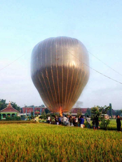 Telanjur Dianggap Tradisi, Balon Udara di Ponorogo Menjadi Permasalahan