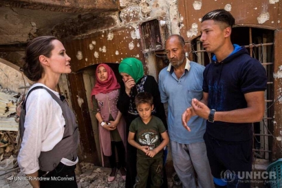Arti di Balik Kunjungan Angelina Jolie ke Mosul, Irak
